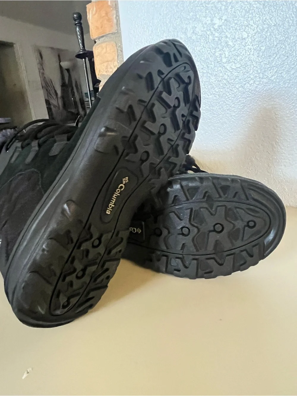 Columbia insulated lace
